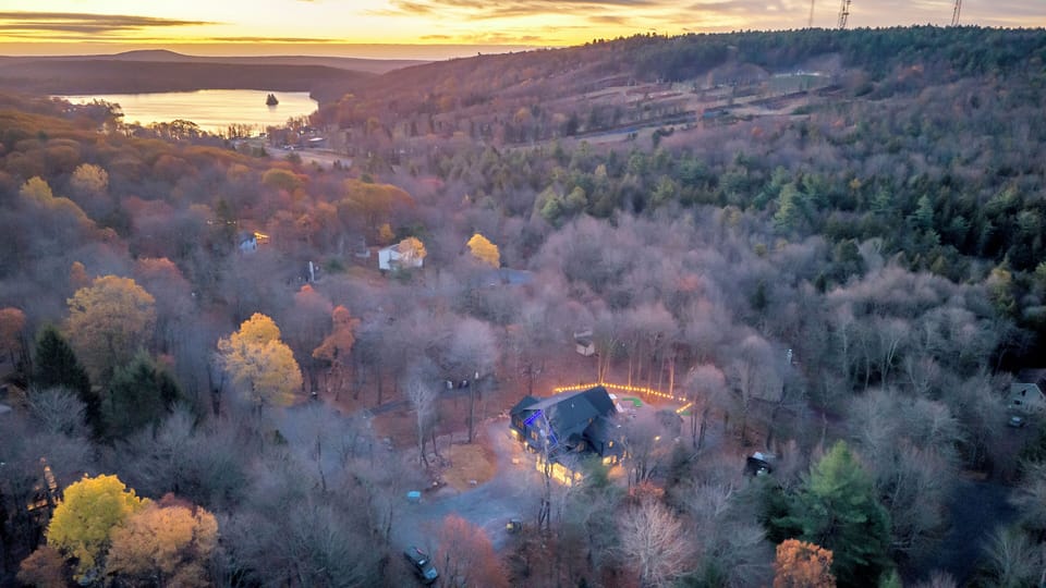 Lake Harmony and Big Boulder Views.