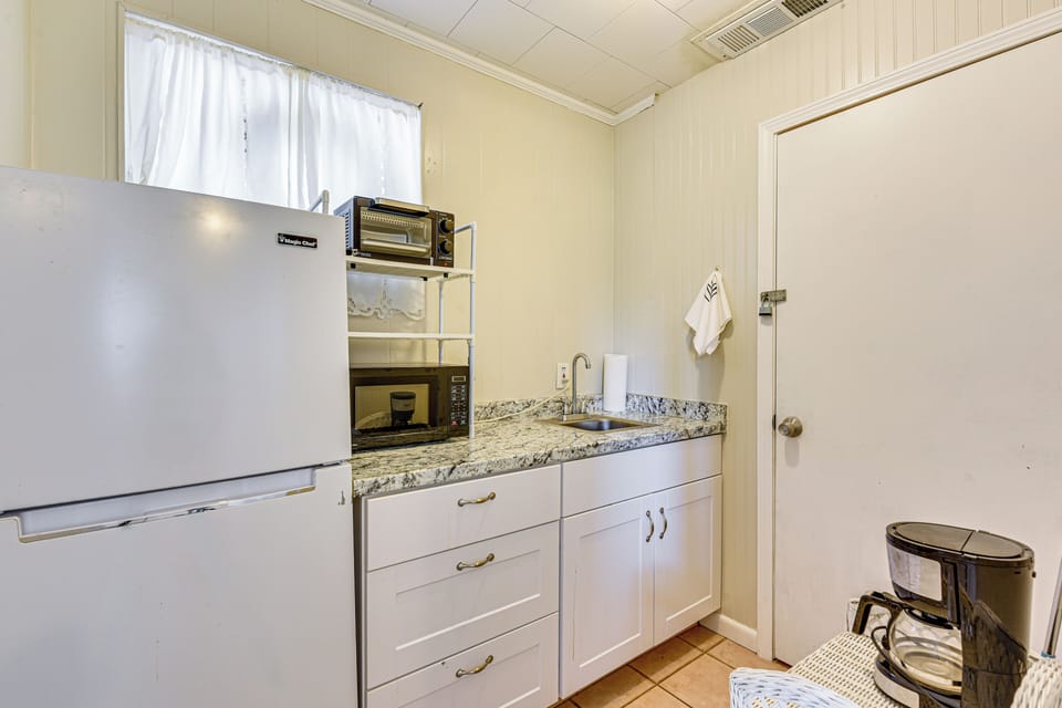 Kitchenette | Cooking Basics | Drip Coffee Maker