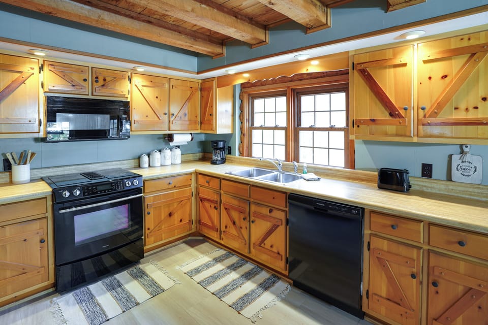 Kitchen | 1st Floor | Dishwasher