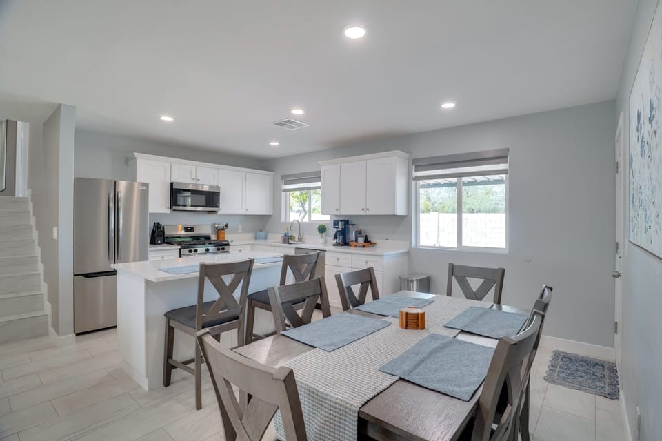 Kitchen & Dining Area | Main Level | Drip Coffee Maker