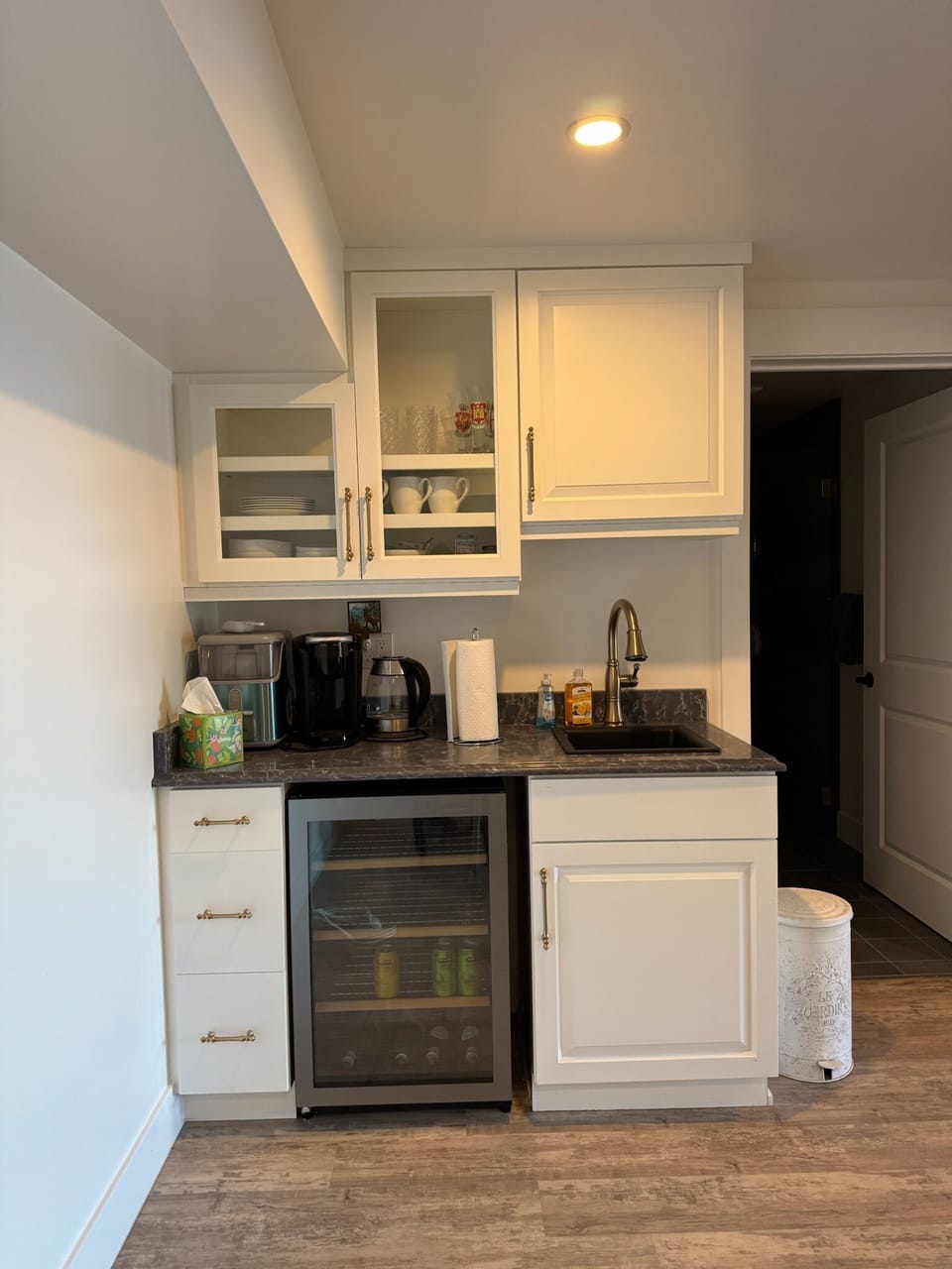 Wet bar down stairs