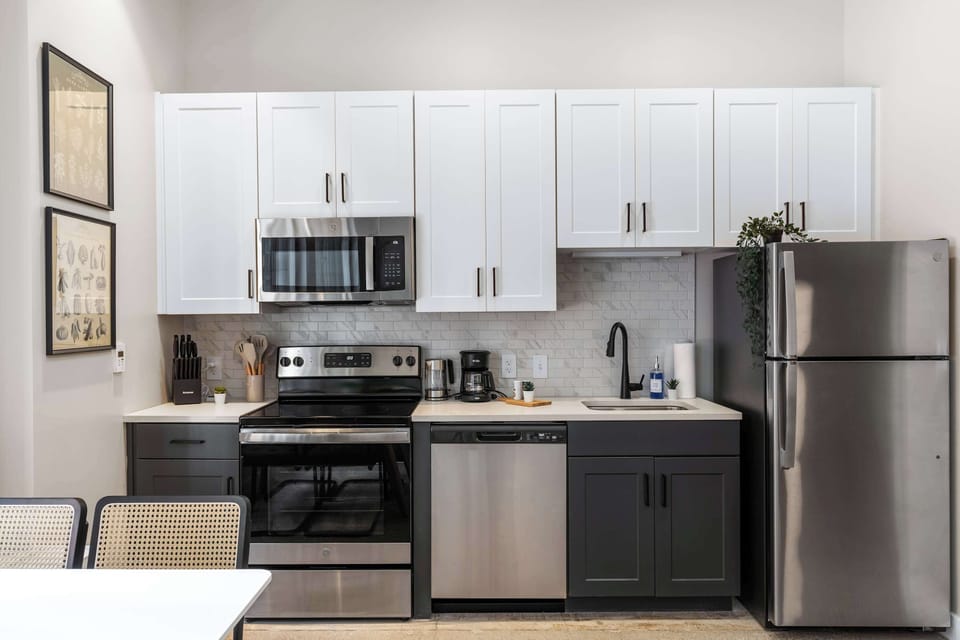Unit 1: Fully equipped kitchen