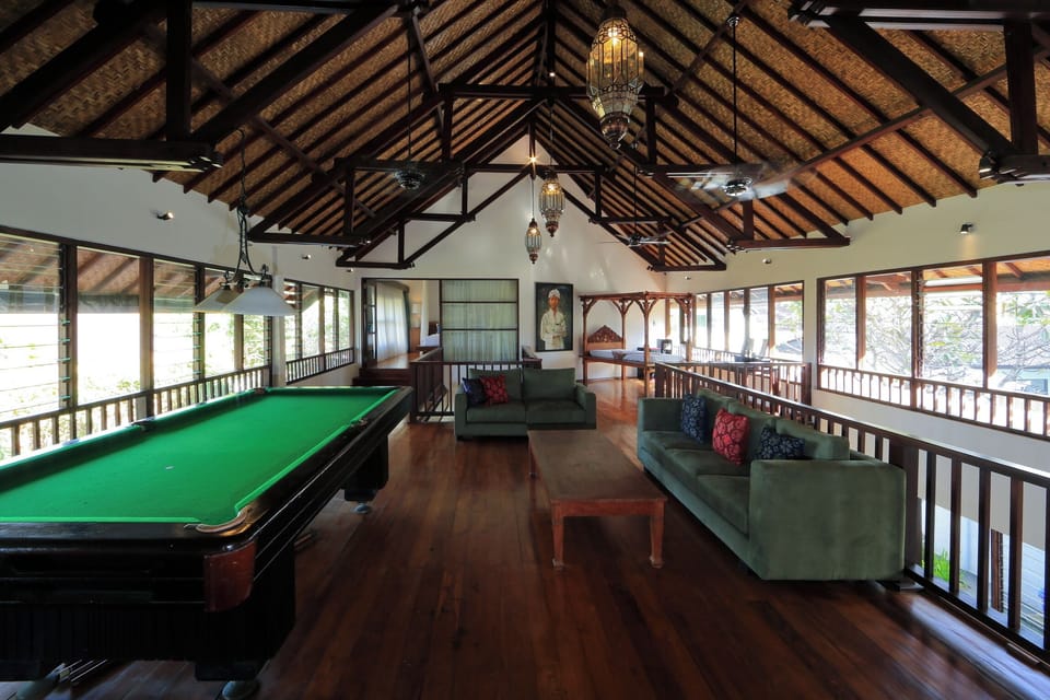 Cinta - Seating Area