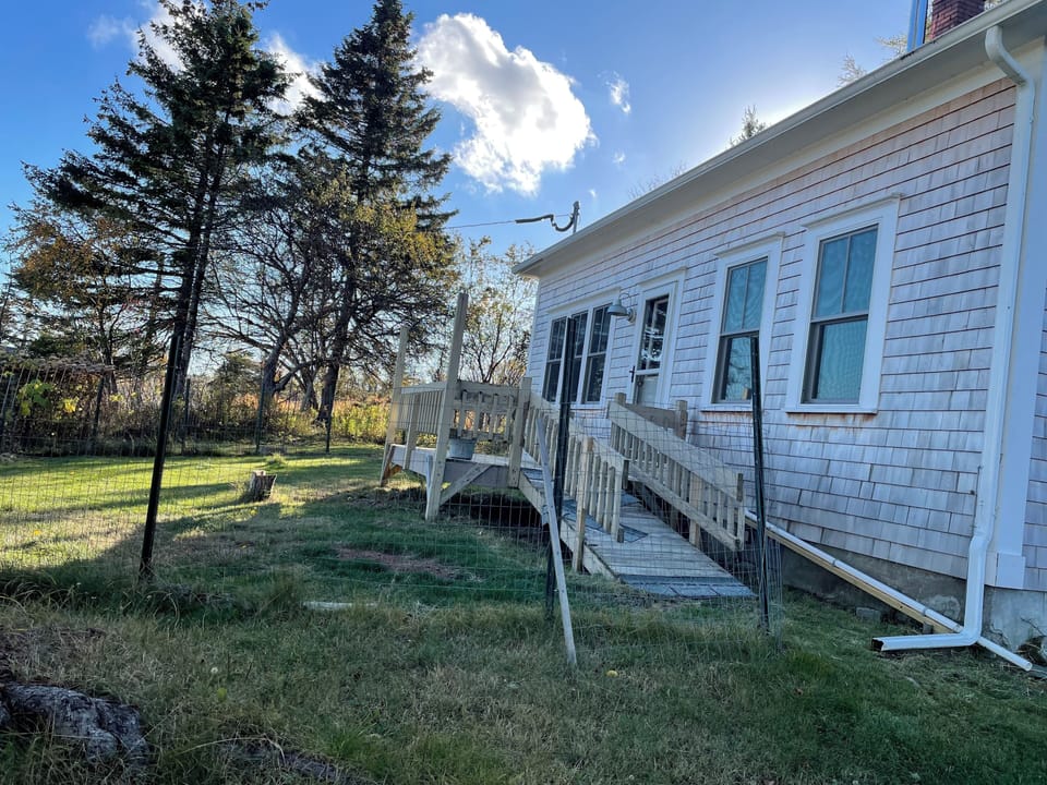 front with ramp and dog area