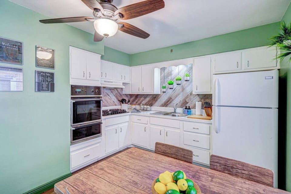 [Kitchen]  ~ Dishware, flatware, and dining utensils, Essential cooking utensils, Stocked with basic supplies: paper towels, trash bags, etc.