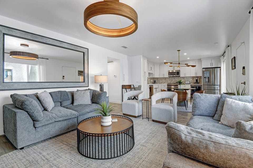 LIVING SPACE REVERSE.jpg mls