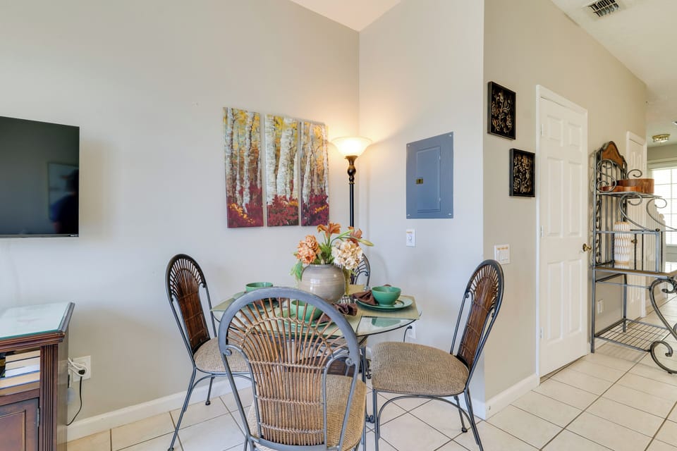 Dining Area | 1st Floor