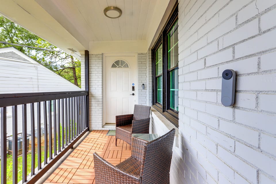 Front Porch | Duplex | Shared Driveway (1 Vehicle) | Free Street Parking