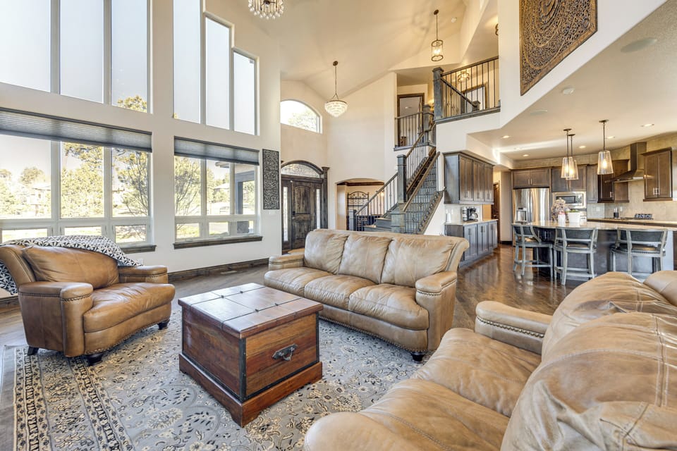 Living Room | Smart TV | Fireplace | 1st Floor