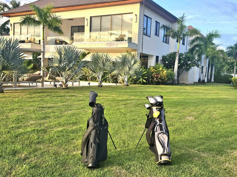 La Cana Golf Club
27-hole championship course 
⛳️Tortuga
⛳️Arrecife
⛳️Hacienda