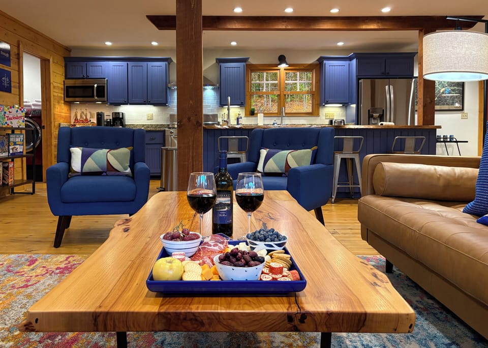 The living room is perfect for getting the whole group together to enjoy a cozy moment!