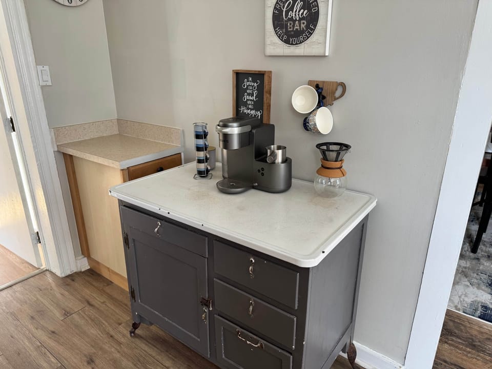  Four coffee bar with Keurig and standard coffee pot 