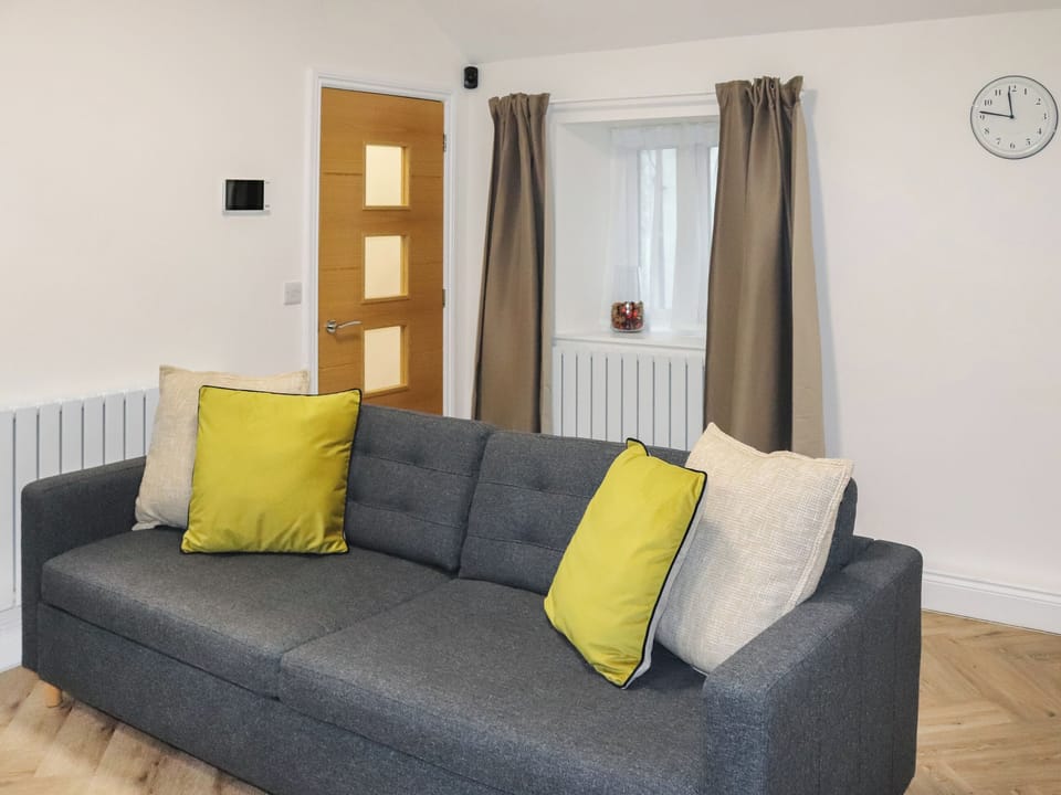 Living area | Apartment One - Bala Apartments, Bala