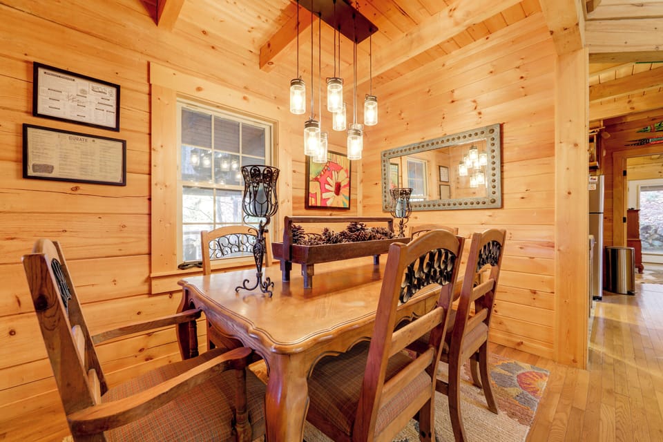 Dining Table | Dishware & Flatware | 1st Floor