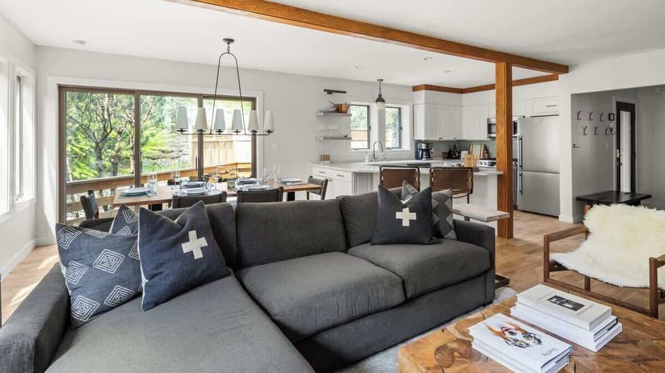 cozy open living space/kitchen
