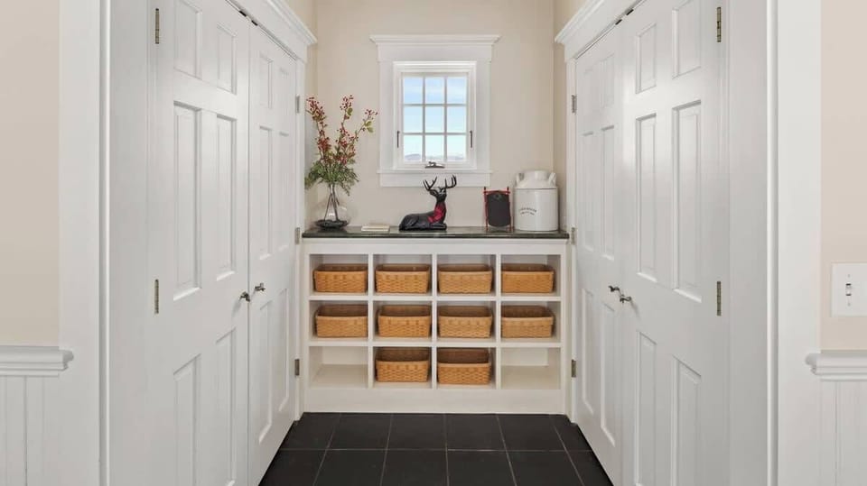 Mud room