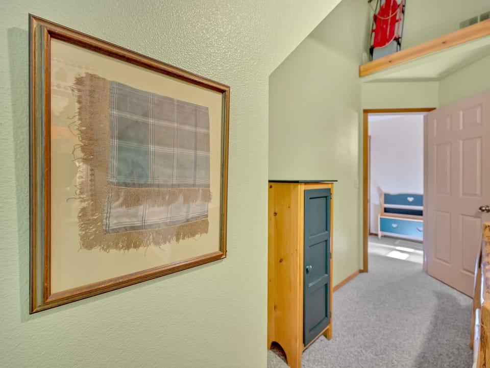 Moose Manor- Upstairs Bedroom 2