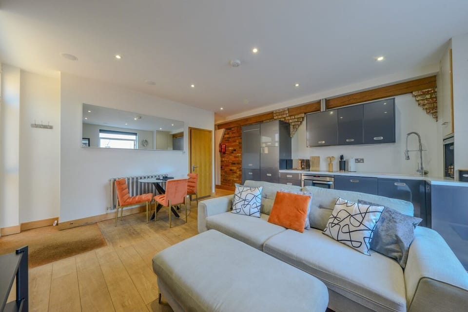 Living Room / Lounge