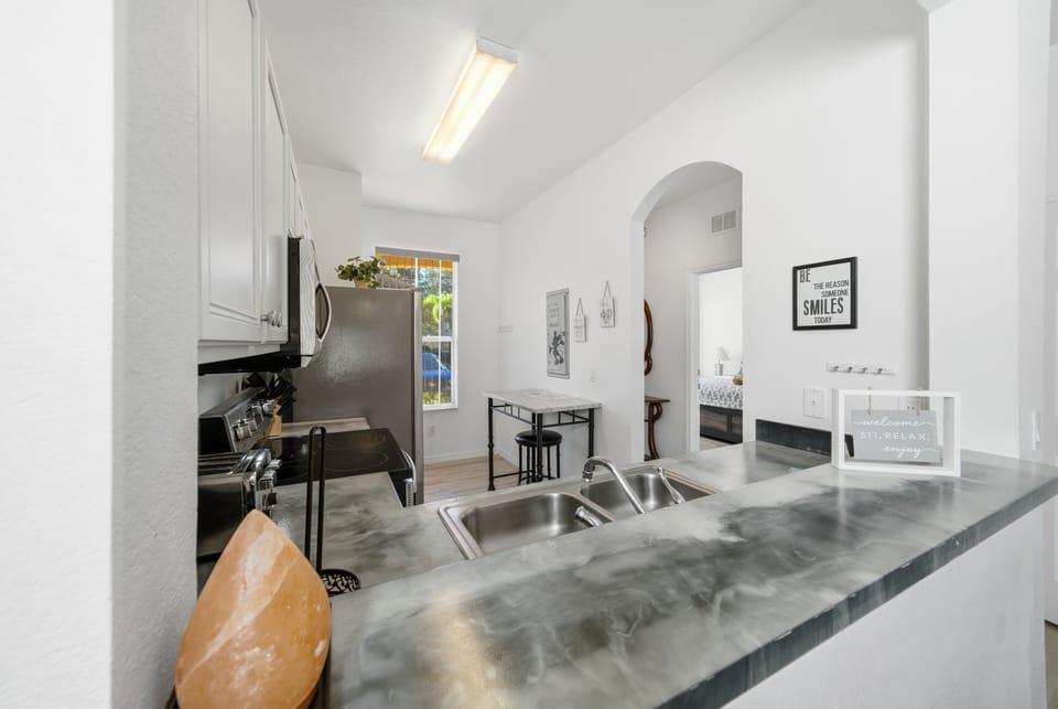 Indoors, Kitchen, Lamp, Sink, Sink Faucet