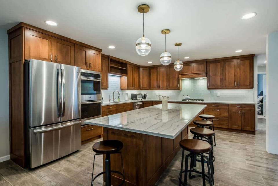 Updated kitchen with all the amenities