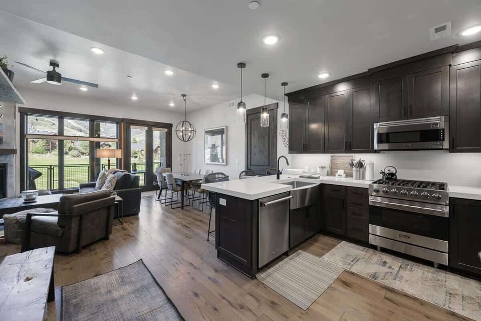 Kitchen, Living Room, & Dining Table