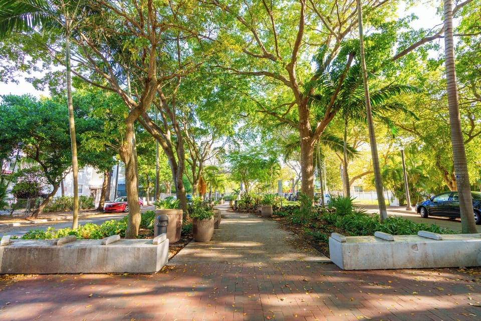 Walk to- Cuban Memorial Boulevard Park