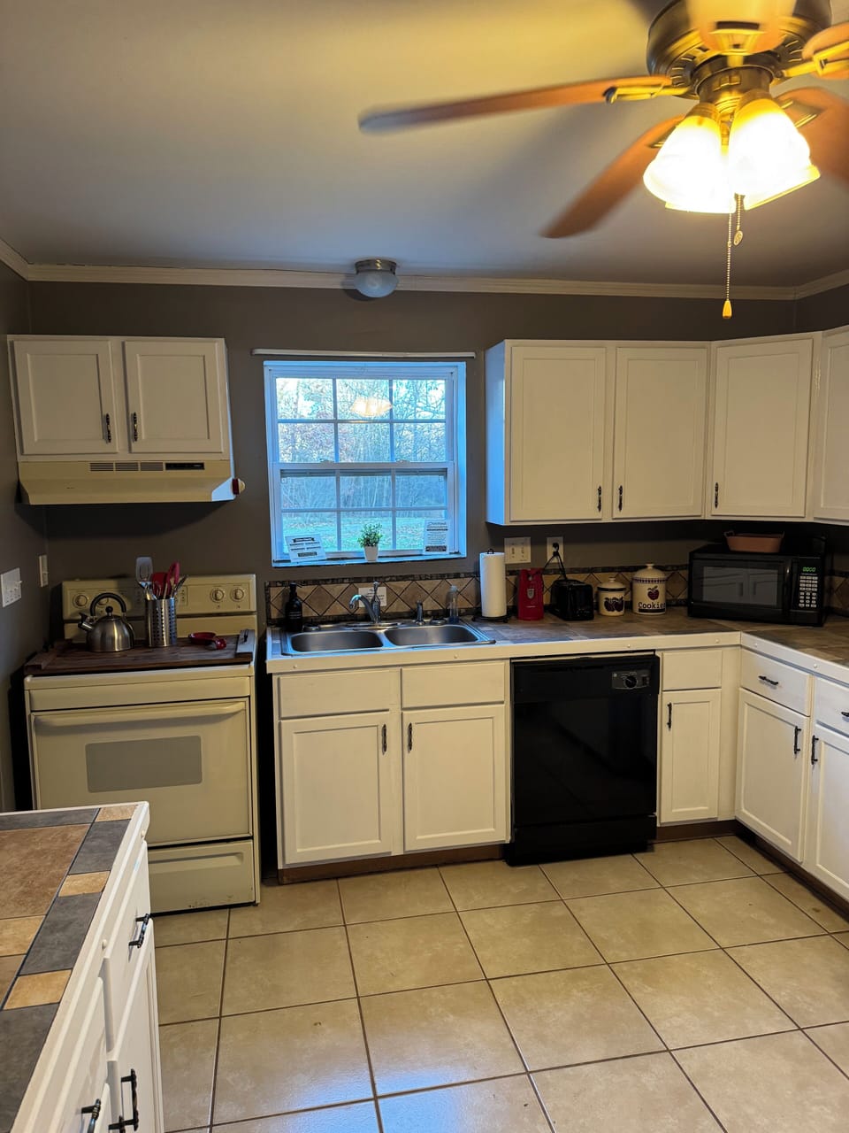 Modern kitchen