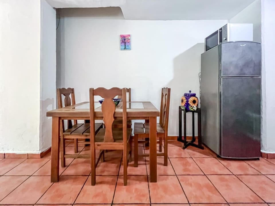 Dining 2