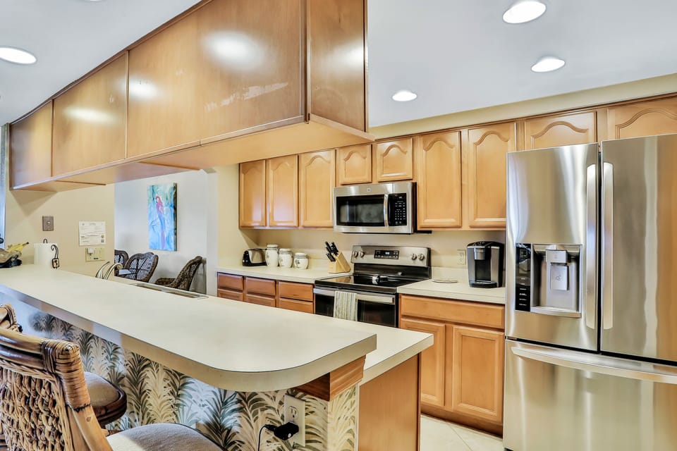 Fully equipped kitchen with everything you need to make your favorite meals