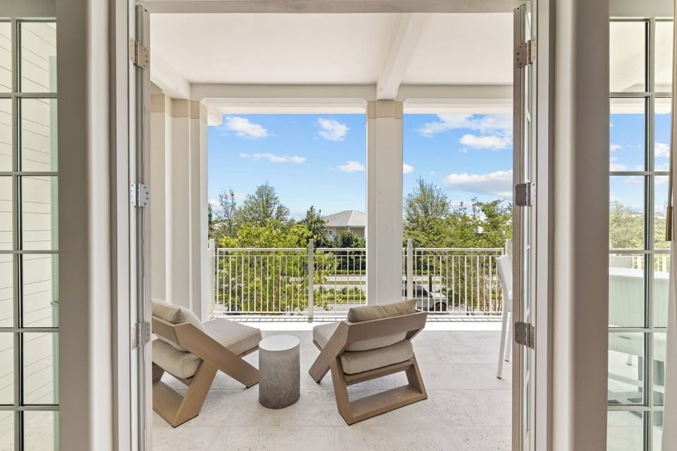 Step outside and lounge with breezy neighborhood views.