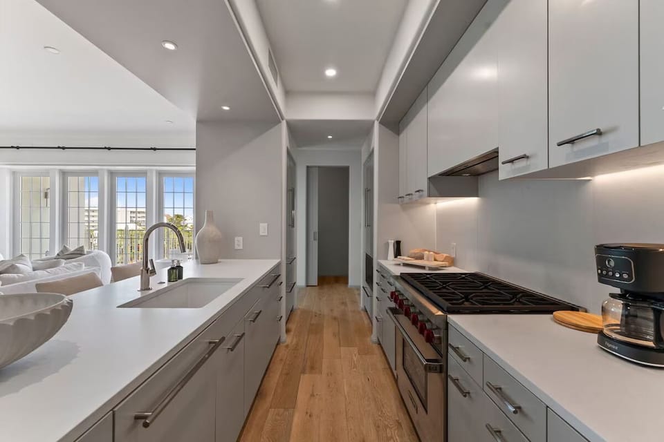 Cook like a chef with a pro range and long counters