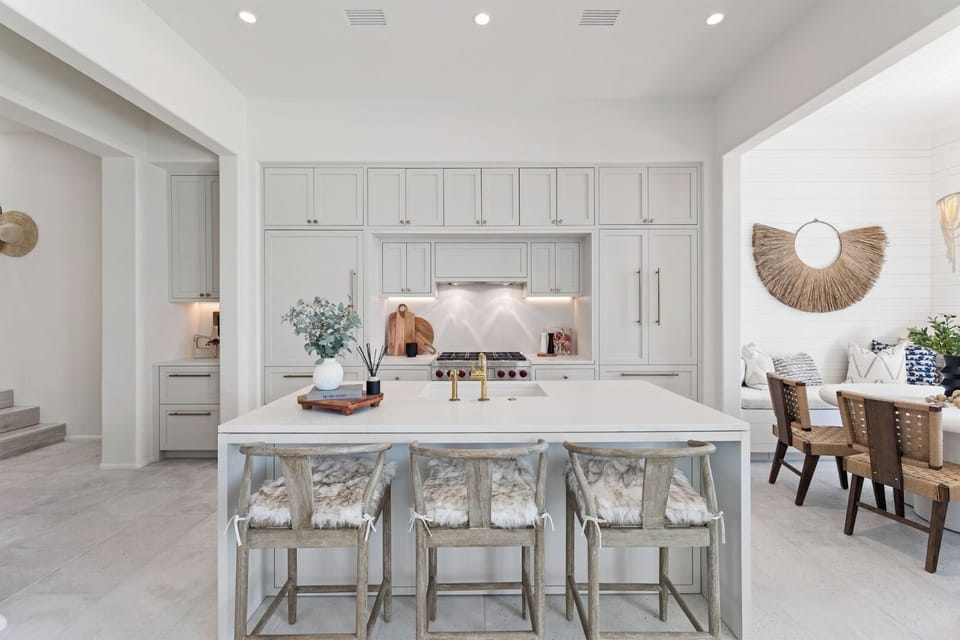 Gather around the oversized island for easy entertaining.
