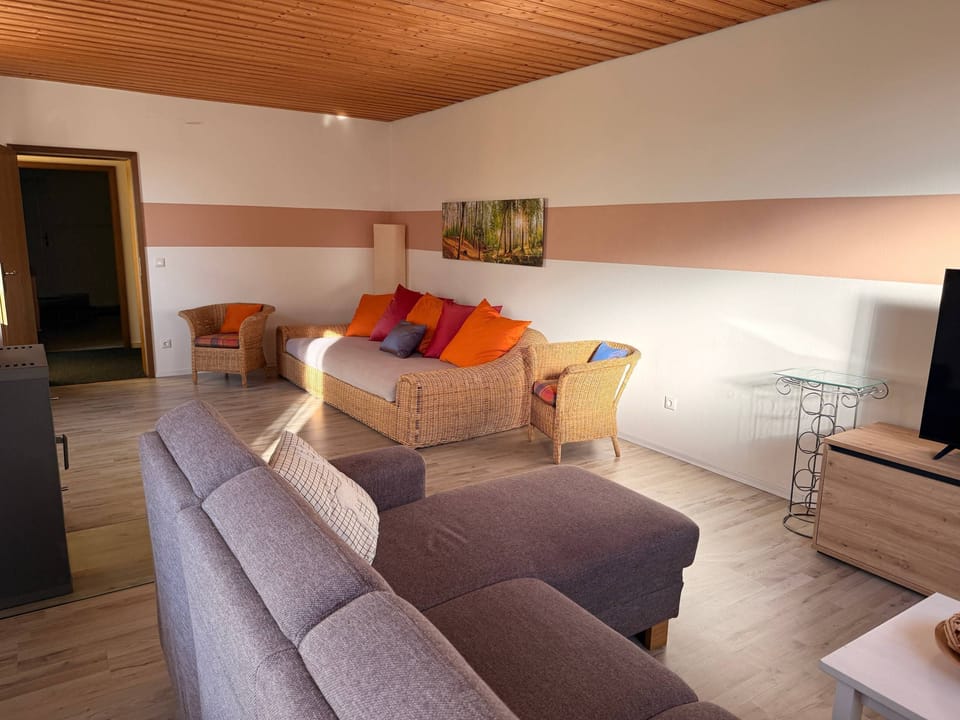 Vacation apartment with 130 m2 of living space for up to 6 people Apartment in Bavaria
