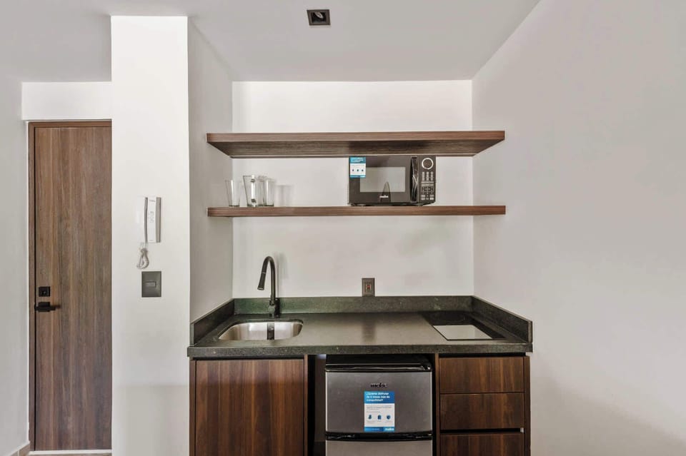 Equipped kitchen 