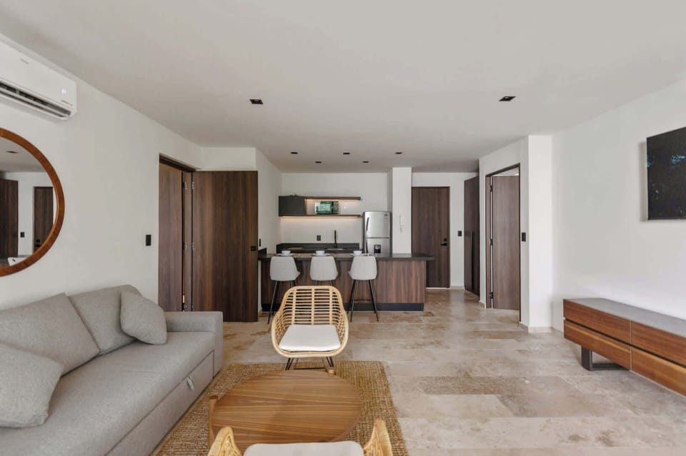 Complete view to the living room 