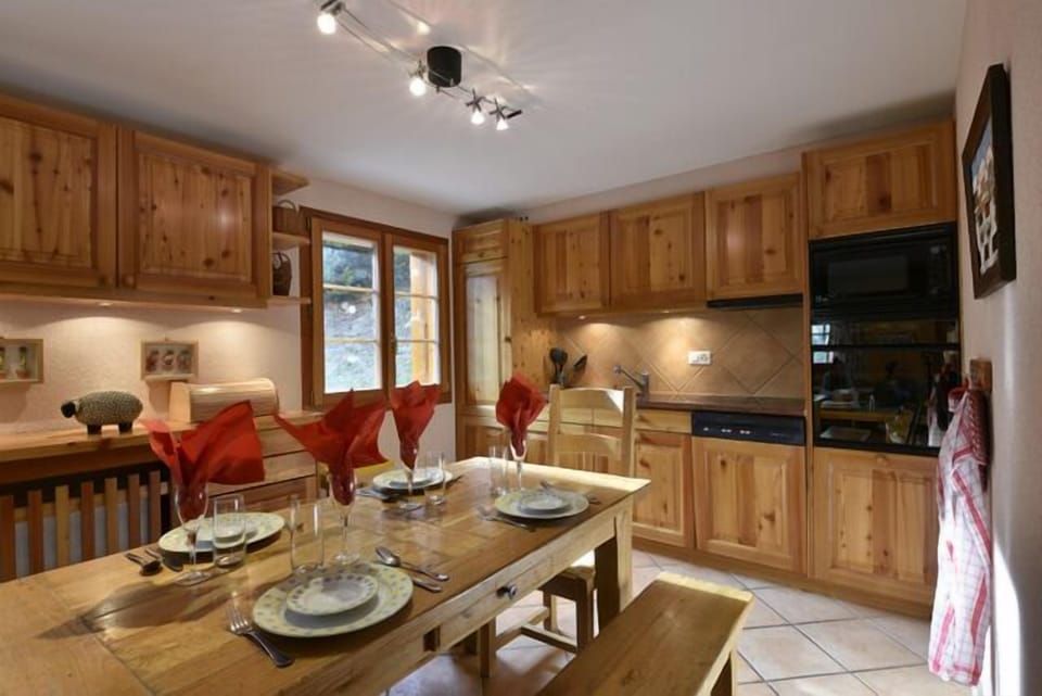 Dining + Kitchen