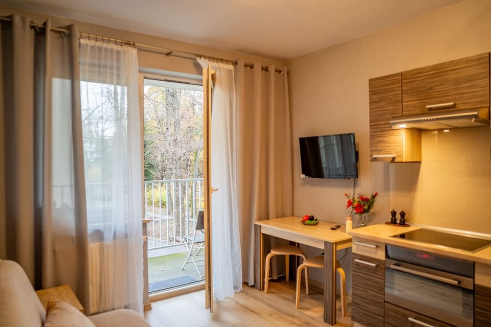 Centrally Located Apartment with Balcony Perfect for Four | Book Now With RENTUJEMY