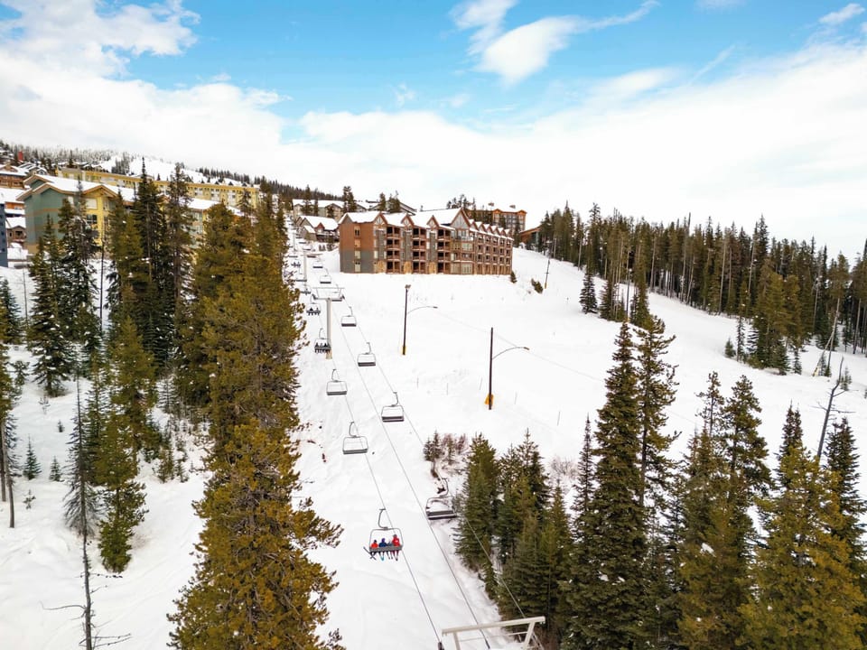 Snow and ski sports