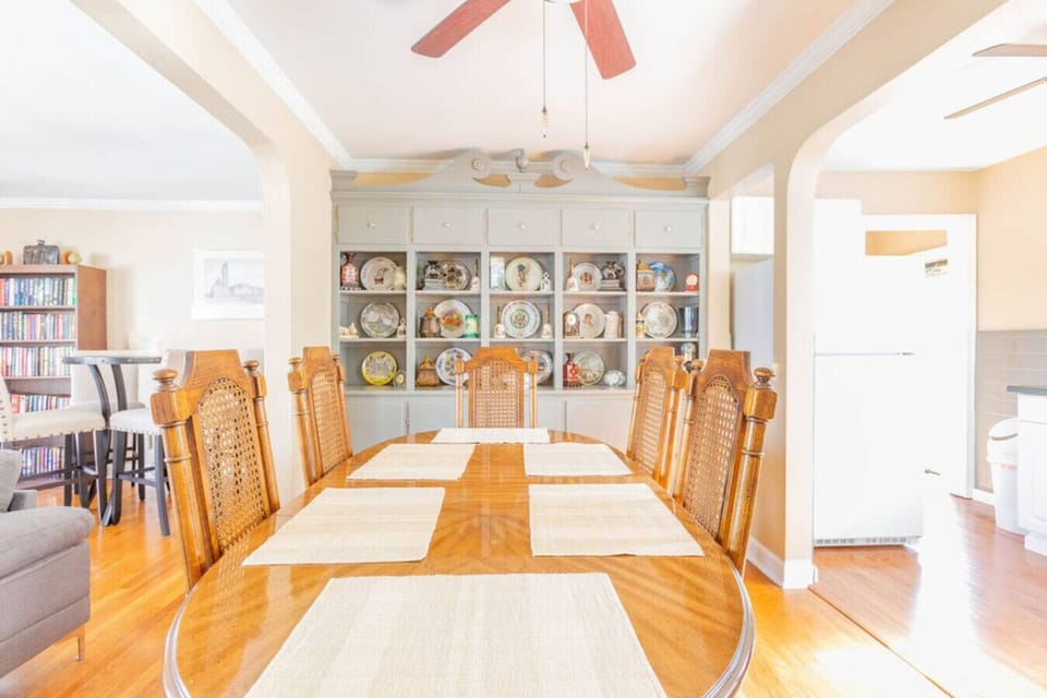 private dining room