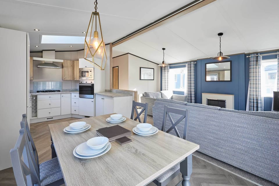 Bridgewater Lodge, Allerthorpe Golf & Country Park, York - Host & Stay