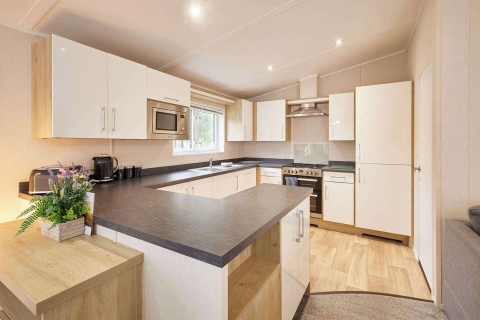 Primrose Lodge, Allerthorpe Golf & Country Park, York - Host & Stay