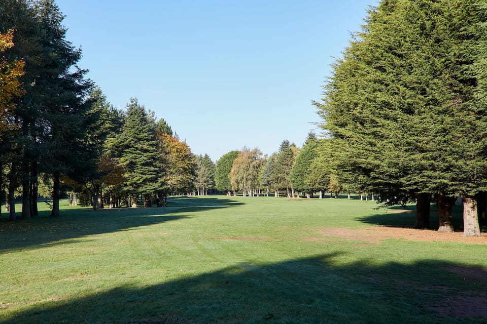 Barakah Lodge,  Allerthorpe Golf & Country Park, York - Host & Stay