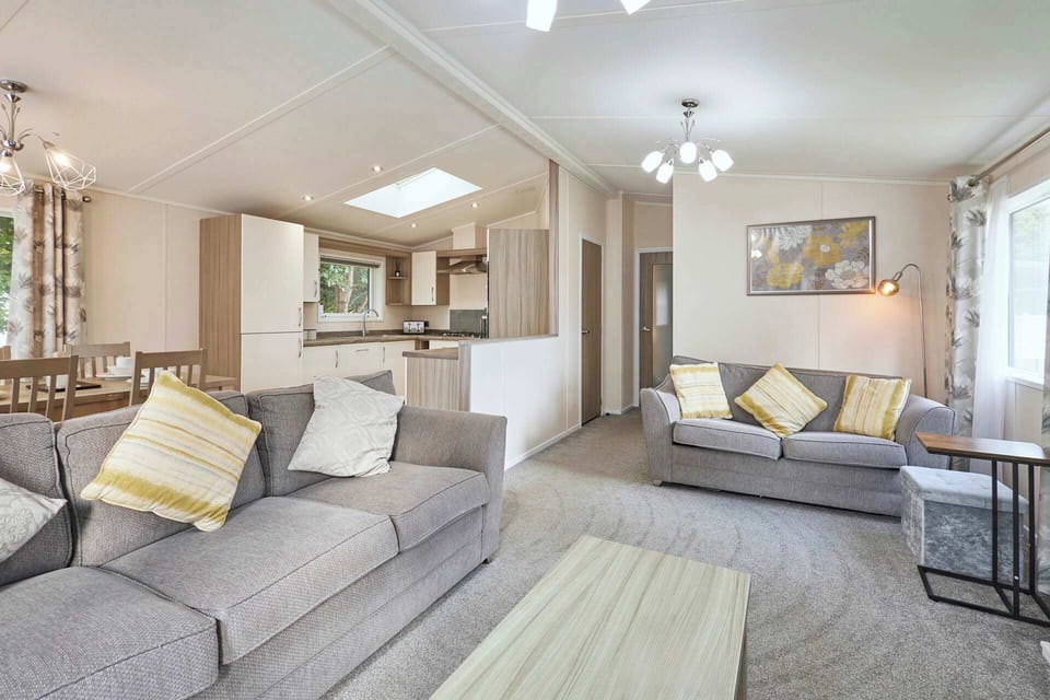 Reynards Retreat, Allerthorpe Golf & Country Park, York - Host & Stay