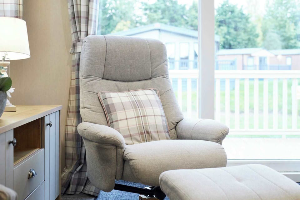 Kinship Lodge, Allerthorpe Golf & Country Park, York - Host & Stay