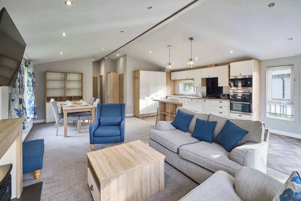 Beryl Lodge,  Allerthorpe Golf & Country Park, York - Host & Stay