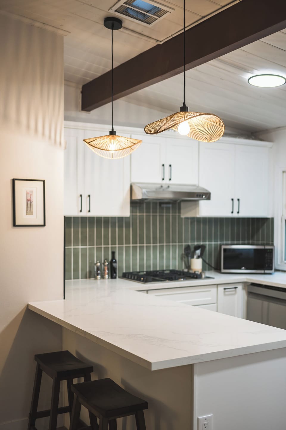 Full kitchen for your cooking needs