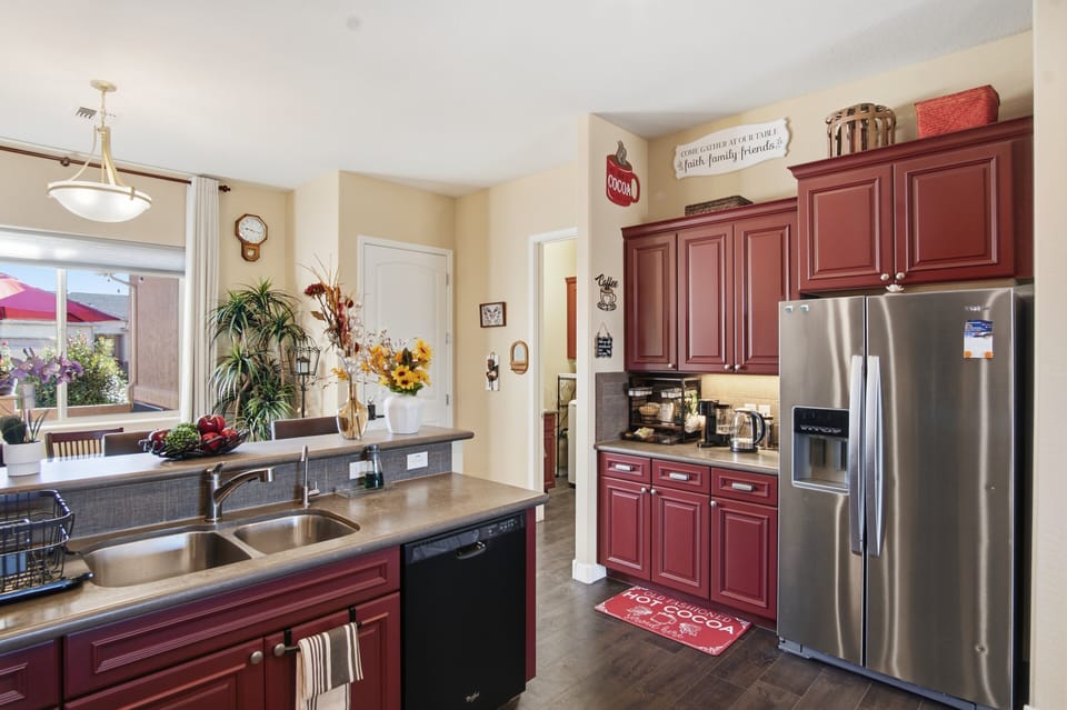 Appliance, Refrigerator, Sink, Indoors, Kitchen
