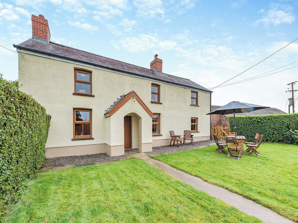 Exterior | Rose Cottage - Jones&rsquo; Cottages, Gower
