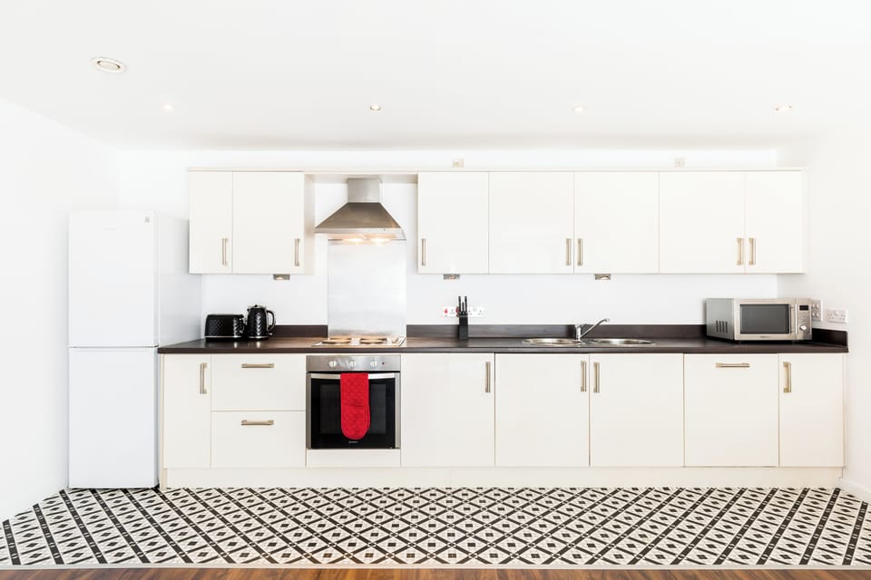 Whether you're a chef or a snacker, this kitchen has you covered.