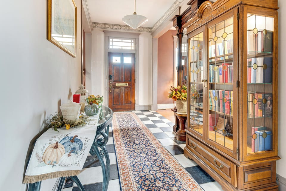 Front Entryway | 1st Floor